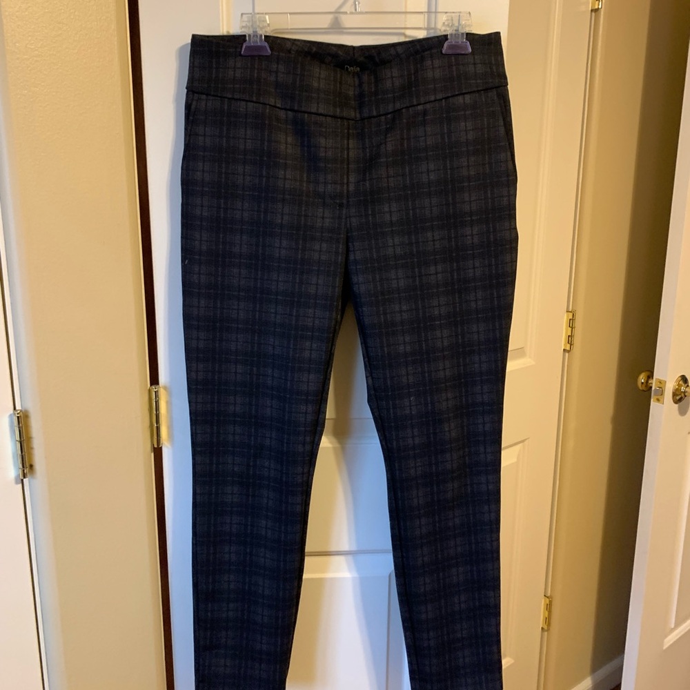 Dalia women’s pull-on Poly/Rayon stretch Pant L 38” length 28” Inseam Black/Grey